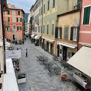 In Centro Storico Appartamento Finale Ligure